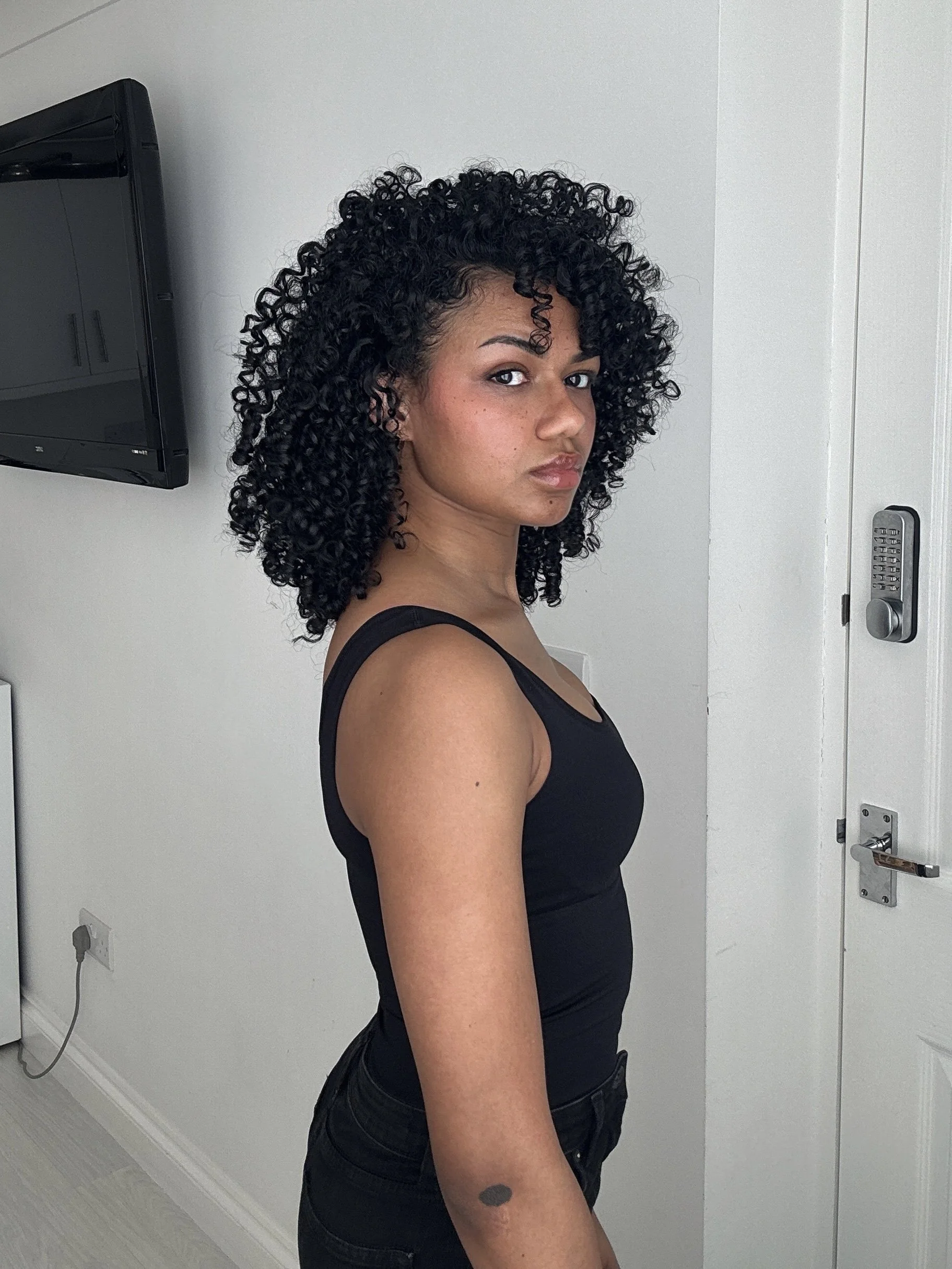 NIAOMI SUITOR portfolio image 1